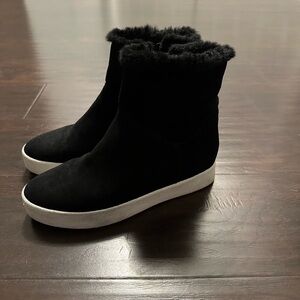 Blondo Black Fur-Lined Winter Boots